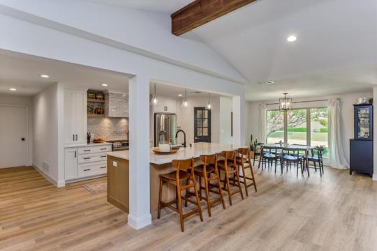 Kitchen Wood flooring