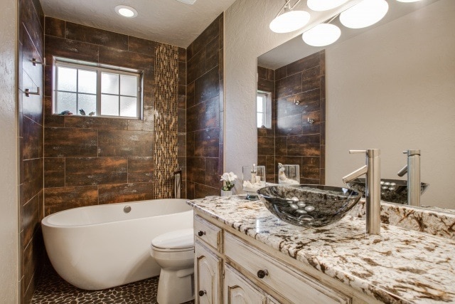 Featured image for “Modern Master Bath”