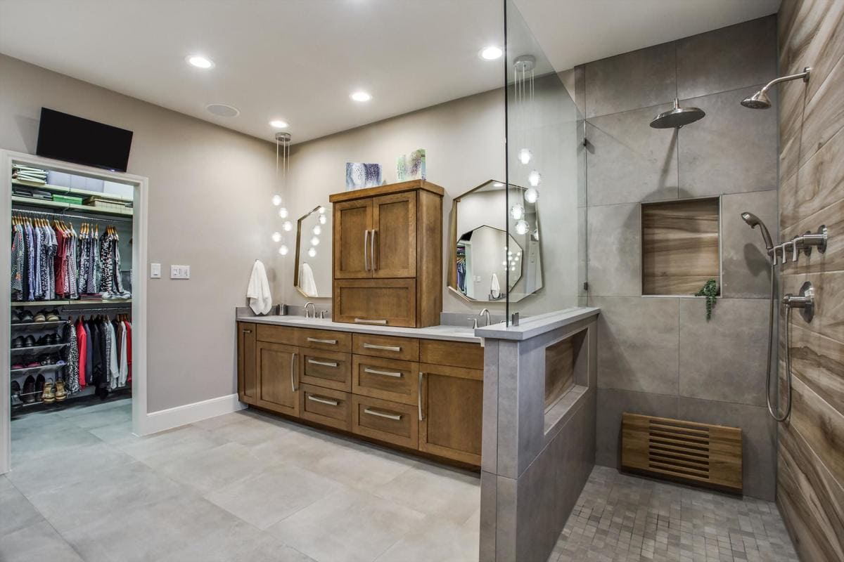 Featured image for “Modern Bath in Plano TX”