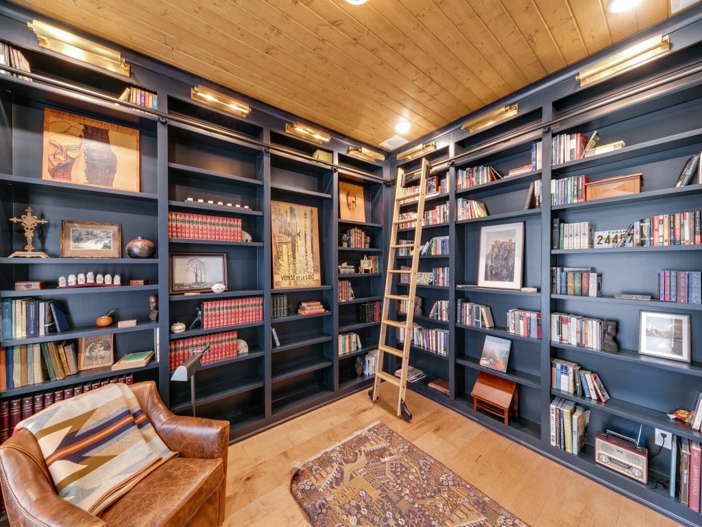 Featured image for “Home Library in Allen, TX”